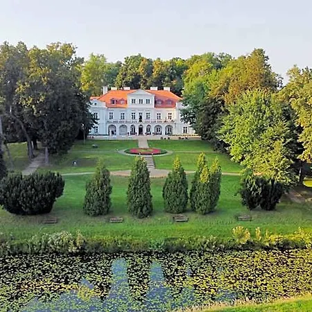 Dwor Zbozenna Feriested Przysucha