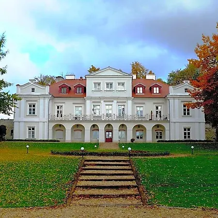 Feriested Dwor Zbozenna