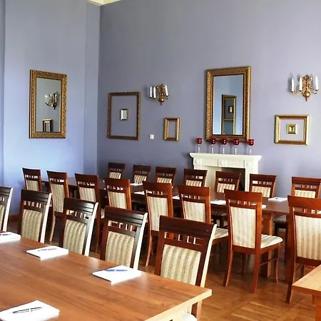 Dwor Zbozenna 度假村 Przysucha