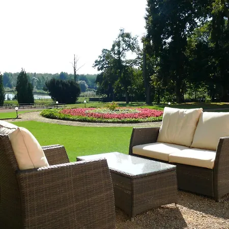 Dwor Zbozenna 度假村 3*